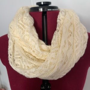 NWT Tilly’s open knot ivory infinity scarf, size OS